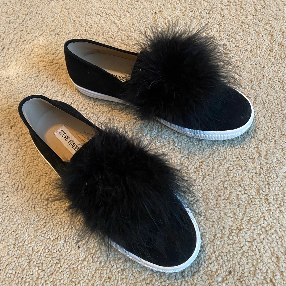 Steve Madden slip on shoes